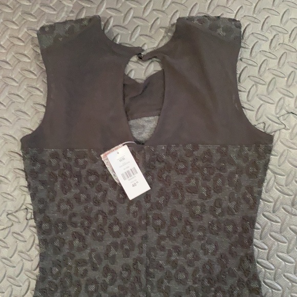 Suzy shier dress. NWT - Picture 3 of 3